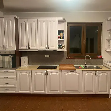 Leni Villa Montizana