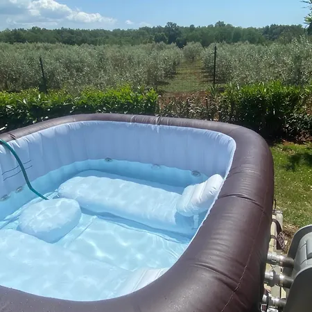 Leni Villa Montižana